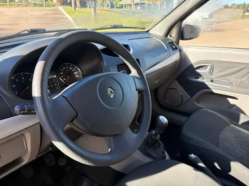 Renault Symbol 1.6 Connection 2011
