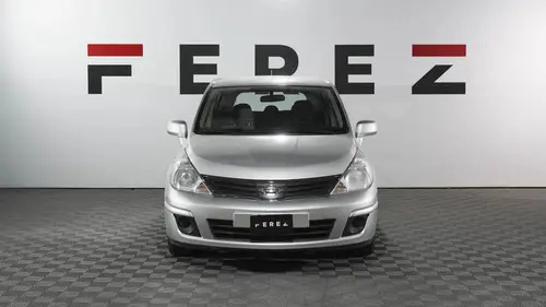 Nissan Tiida 1.8 Visia 2013