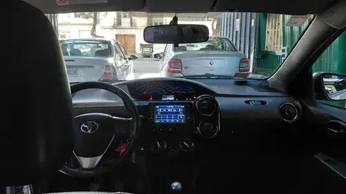 Toyota Etios 1.5 Sedan Platinum 2015