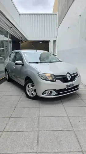 Renault Logan 1.6 Privilege 105cv 2015