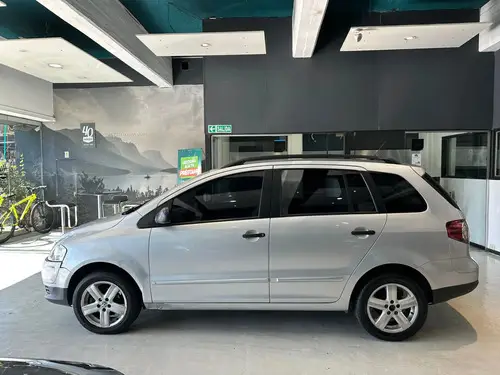 Volkswagen Suran 1,6 TRENDLINE 2010