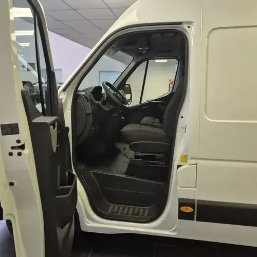 Renault Master 2.3 L2H2 (10,8M3) 2026