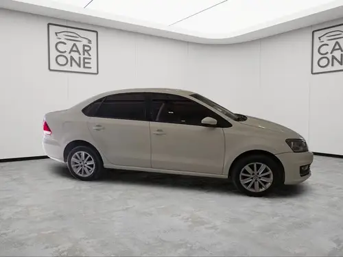 Volkswagen Polo 1.6 COMFORTLINE 4P L15 2016