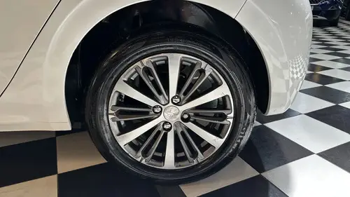 Peugeot 208 1.6 Feline 2017