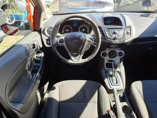 Ford Fiesta Kinetic Design 1.6 Se Powershift 120cv 2017