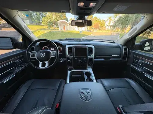 RAM 1500 5.7 Laramie At8 4X4 2024