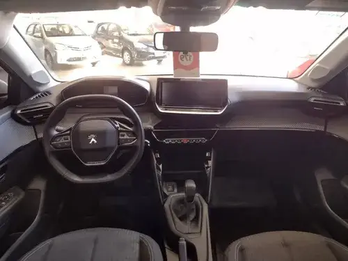 Peugeot 208 1.2 Like L20 2022