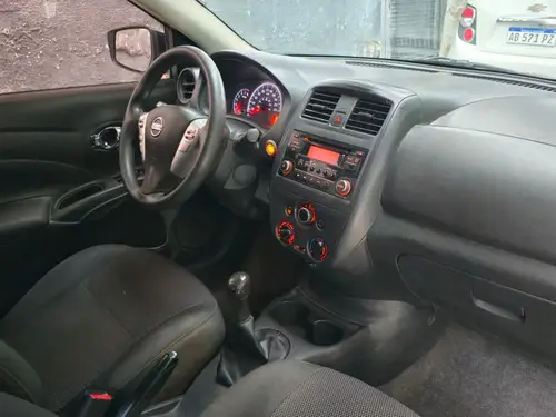 Nissan Versa VERSA SENSE MT PURE DRIVE 1.6 16V 2015