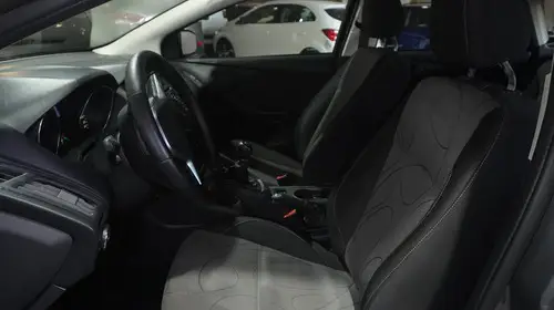 Ford Focus III 1.6 S 2014