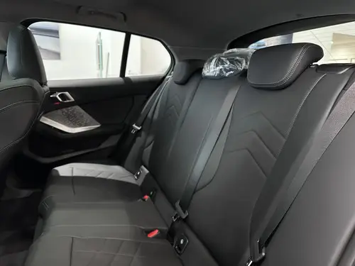 BMW 118i SportLine 2025