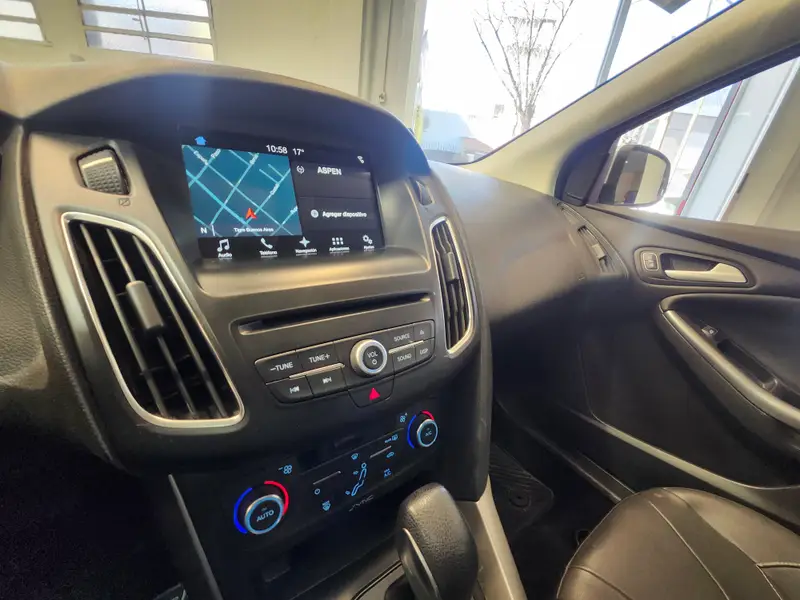 Ford Focus III Se Plus AT 2017