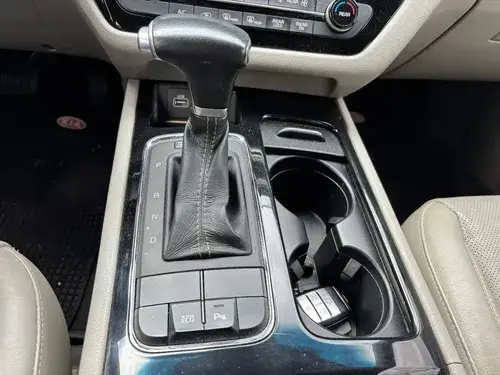 Kia Carnival 2.2 Crdi Ex Premium Avn 2017