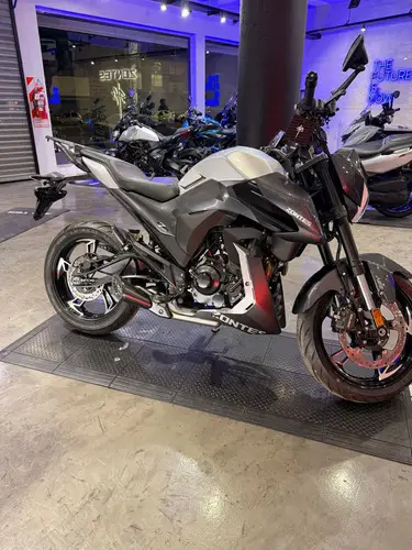 ZT 200 T2 Naked 2026