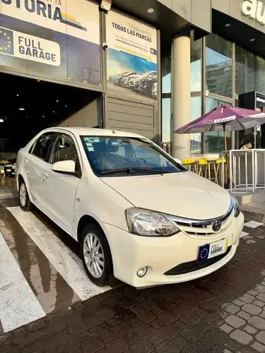 Toyota Etios 1.5 Sedan Xls 2014