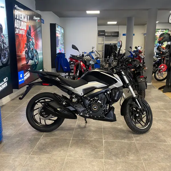 Bajaj Dominar 250 Street 2026