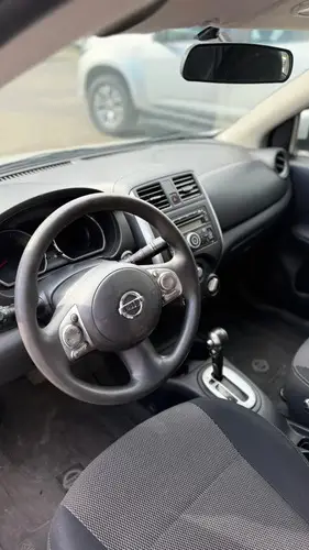 Nissan Versa 1.6 Advance At 2014