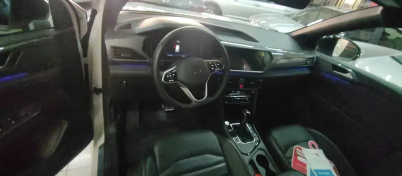 Volkswagen TAOS TAOS 1,4 250 TSI HIGHLINE A/T BITONO 2024
