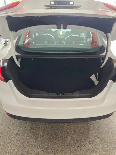 Ford Focus III 2.0 Sedan Se Plus At6 2015