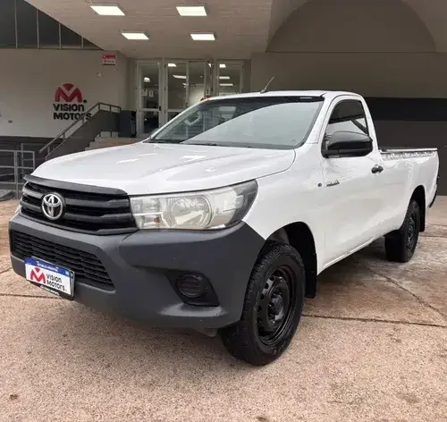 Toyota Hilux DX 2.4 4x2 TDI MT C/S 2017