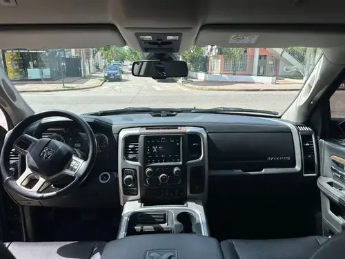 RAM 1500 5.7 Laramie Atx V8 2024