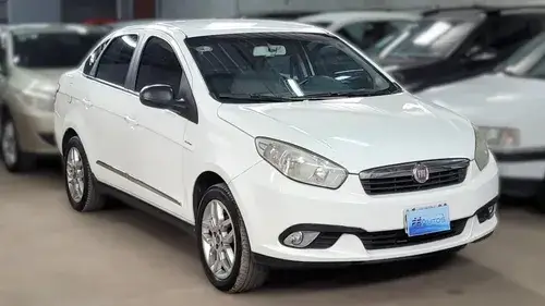 Fiat Grand Siena Grand Siena 1.6 Essence Dualogic 2013