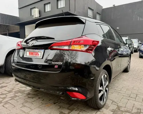 Toyota Yaris 1.5 S CVT 5P 2022