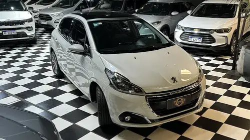 Peugeot 208 1.6 Feline 2017