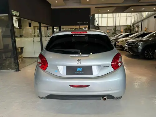 Peugeot 208 1.6 5p Allure Touch 2014
