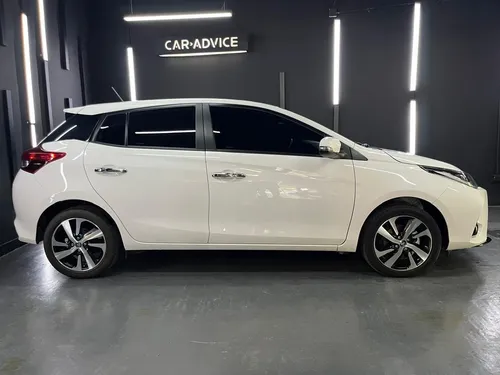 Toyota Yaris 1.5 S CVT 5P 2025