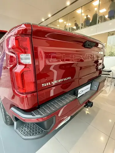 Chevrolet Silverado 5.3 V8 High Country 2026