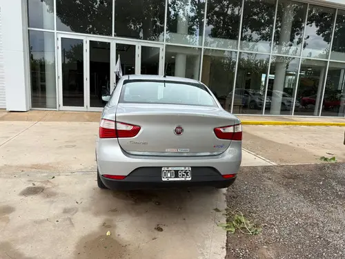 Fiat Grand Siena ATTRACTIVE 1.4 8V 2015