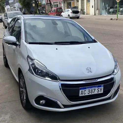Peugeot 208 1.6 Feline Tiptronic 2018