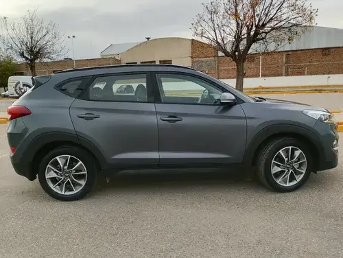 Hyundai Tucson 2.0 Style 2Wd At 2019