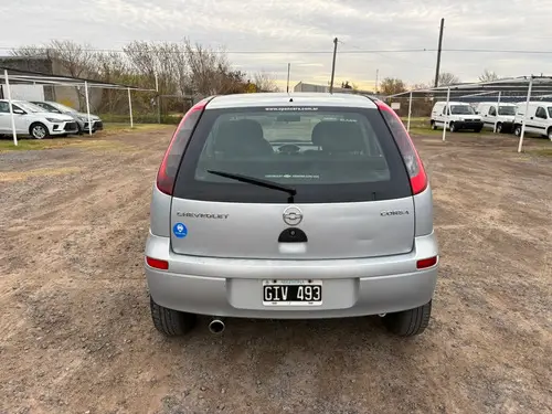 Chevrolet Corsa II 5 P GL AA DIR GAS 1.8 2007
