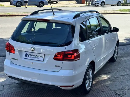 Volkswagen Suran 1.6 Comfortline 101cv 2015
