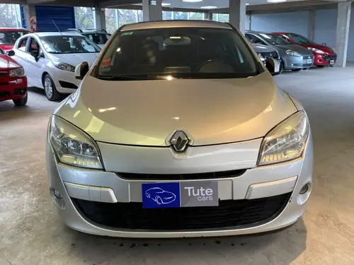 Renault Mégane III 2.0 Privilege Ph2 2013