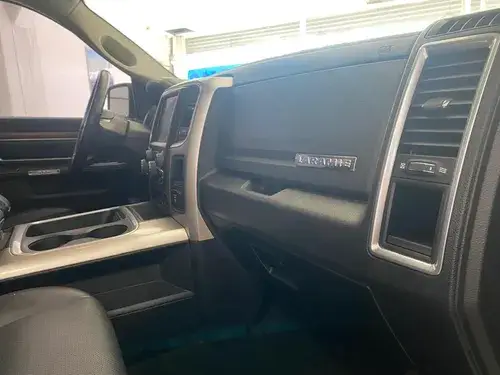 RAM 1500 5.7 Laramie Atx V8 2023