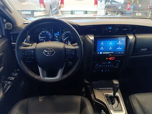Toyota SW4 2.8 Srx 204Cv 4X4 7As At 2024