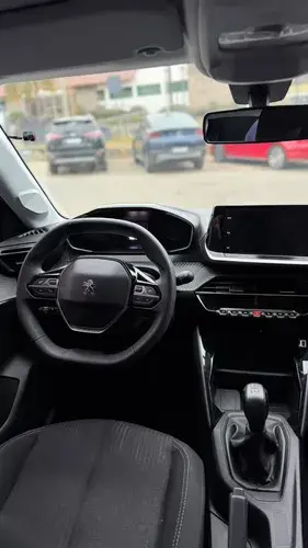 Peugeot 208 1.6 Active 2021