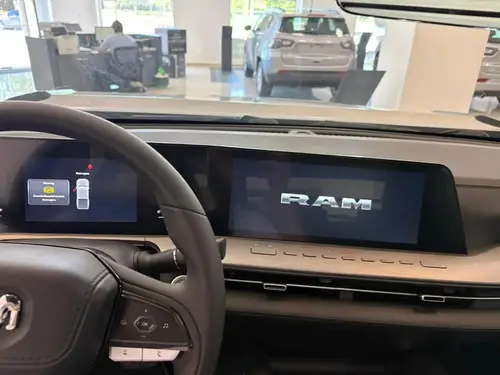 RAM Dakota Warlock 2.2 AT8 4X4 2026