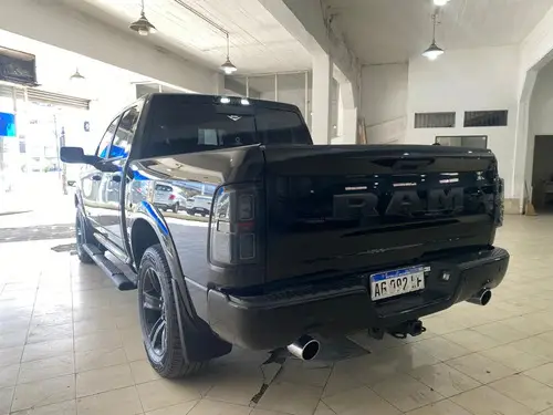 RAM 1500 5.7 Laramie Atx V8 2023