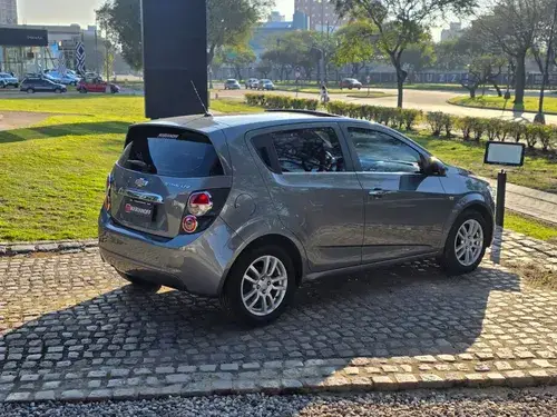 Chevrolet Sonic 1.6 Ltz 5 p 2013