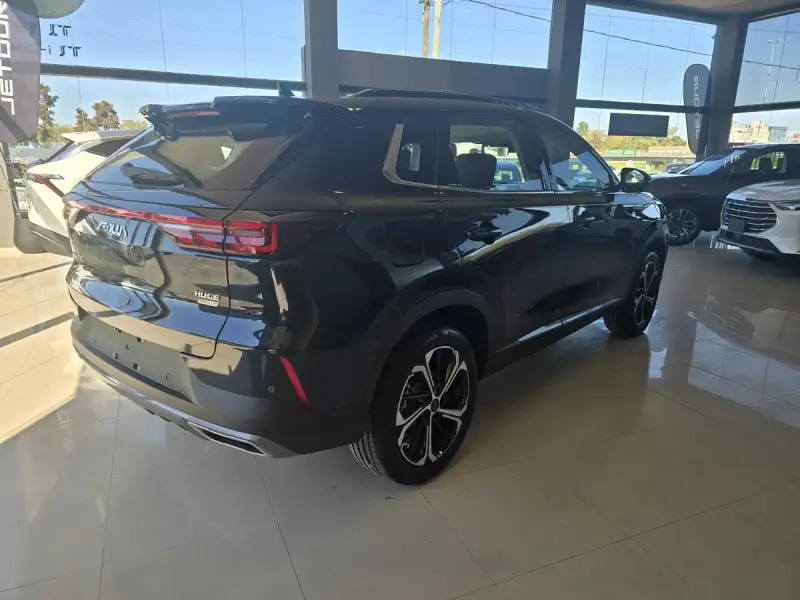 DongFeng HUGE 1.5 T HEV AT 2026