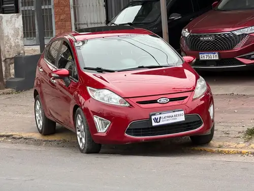 Ford Fiesta Kinetic 1.6 Titanium 120cv 2013