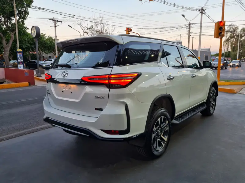 Toyota SW4 SRX 2026