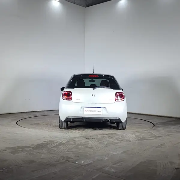 Citroën DS AUTOMOBILES DS 3 VTI 120 BE CHIC 2018
