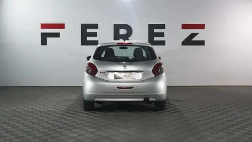 Peugeot 208 1.6 Active 2020