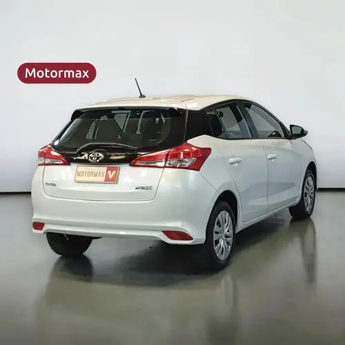 Toyota Yaris 5 puertas 1.5 Xs L/22 2024