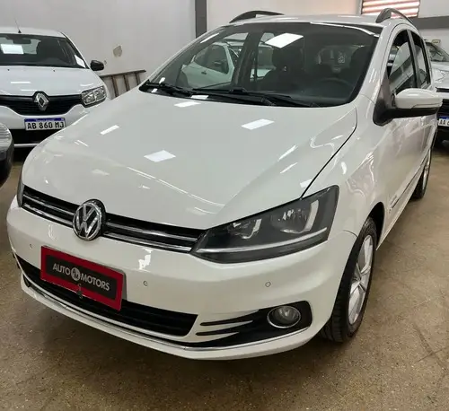 Volkswagen Suran 1.6 Imotion Highline 2015