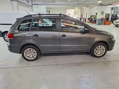 Volkswagen Suran Comfortline 1.6 2016